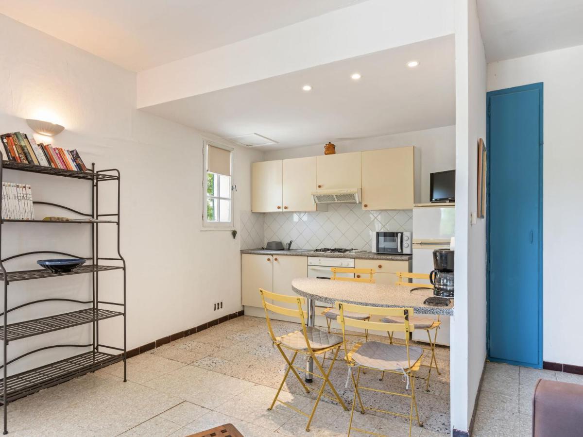 Ferienwohnung Flat In A Beautiful Building With Pool Mèze Exterior foto