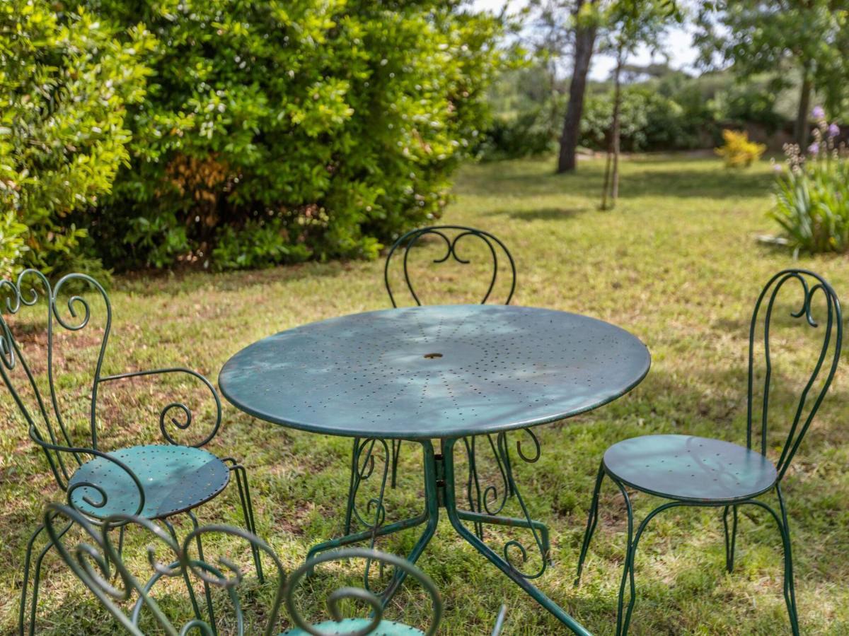 Ferienwohnung Flat In A Beautiful Building With Pool Mèze Exterior foto